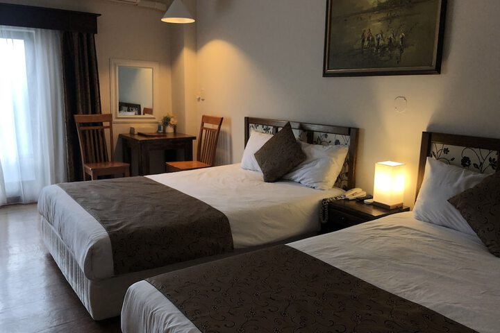 Room 5 of 40