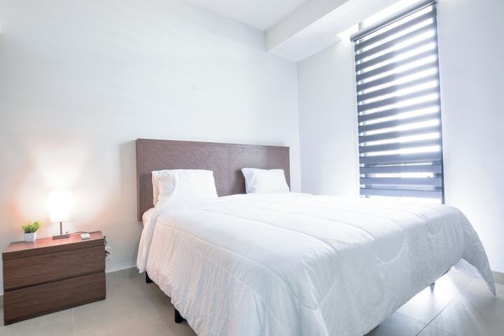 Room 3 of 126