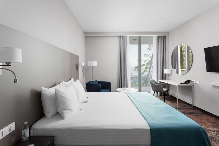Room 25 of 60