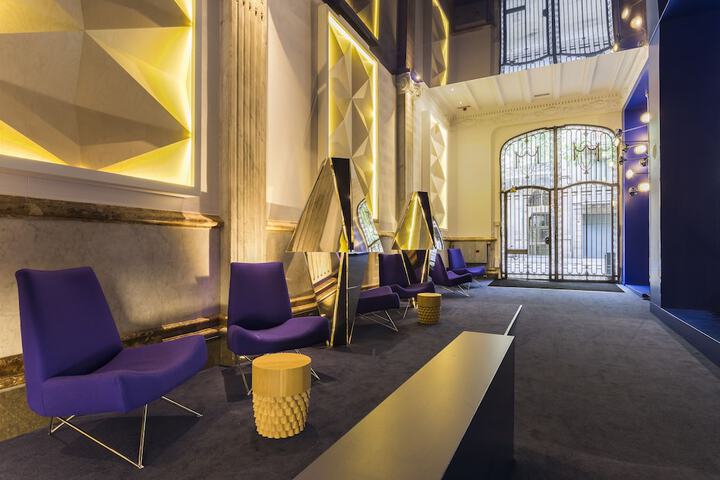 Entrance & Lobby
