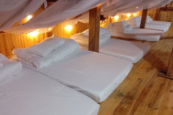 Room 12 of 25
