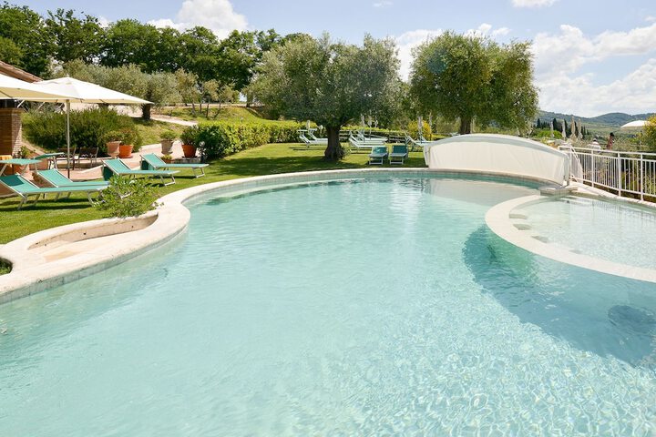 Pool 24 of 41