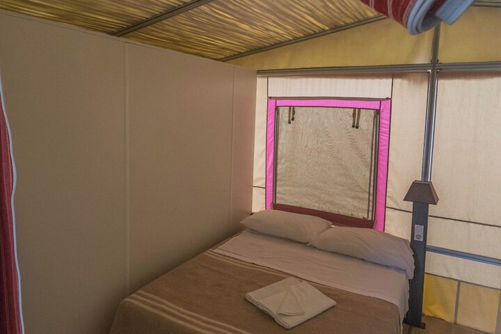 Room 6 of 17