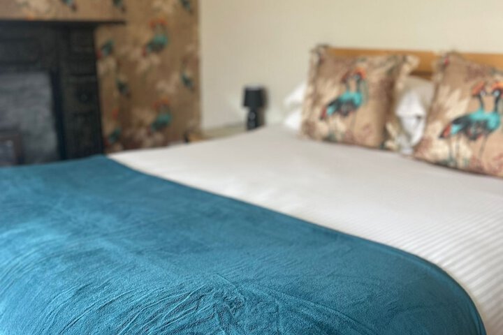 Room 17 of 90