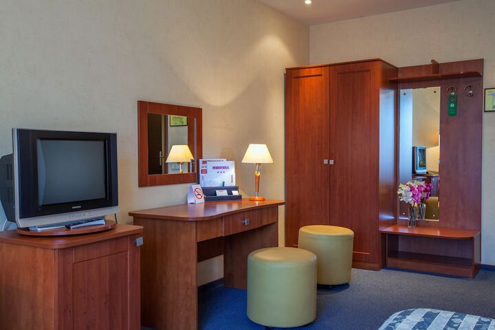 Room 5 of 47