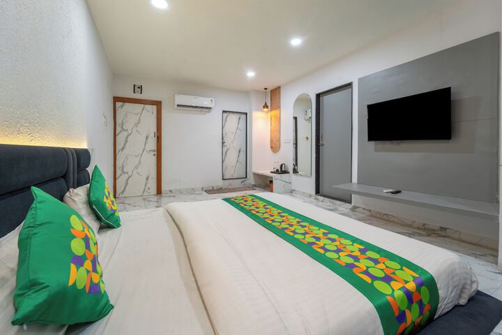 Room 19 of 46