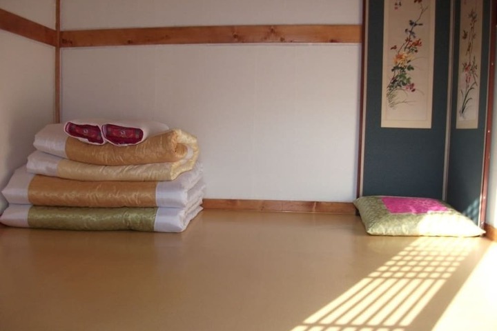 Room 8 of 35