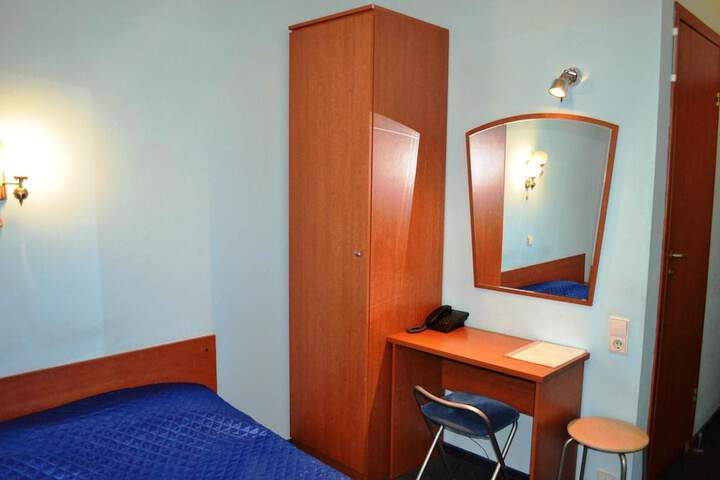 Room 20 of 35