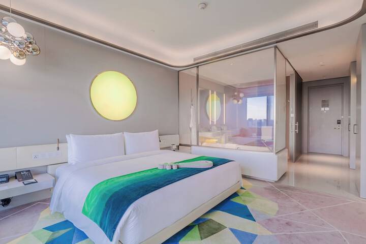Room 53 of 168