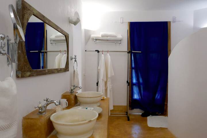 Room 68 of 129