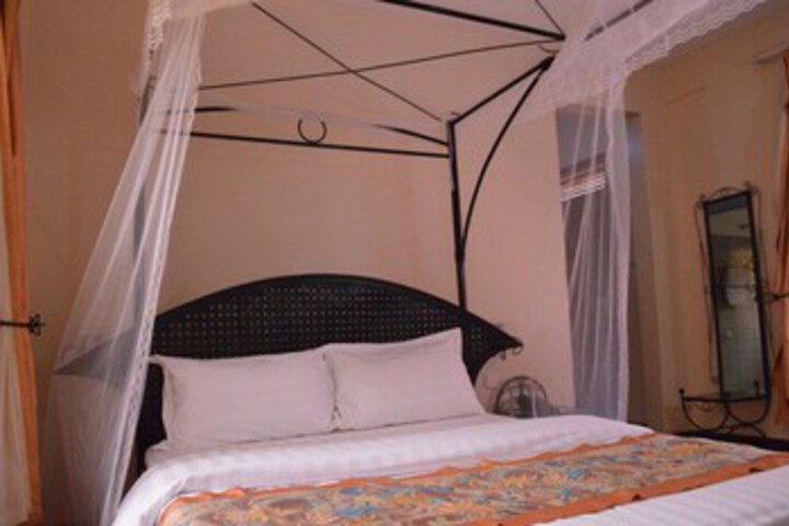 Room 19 of 29