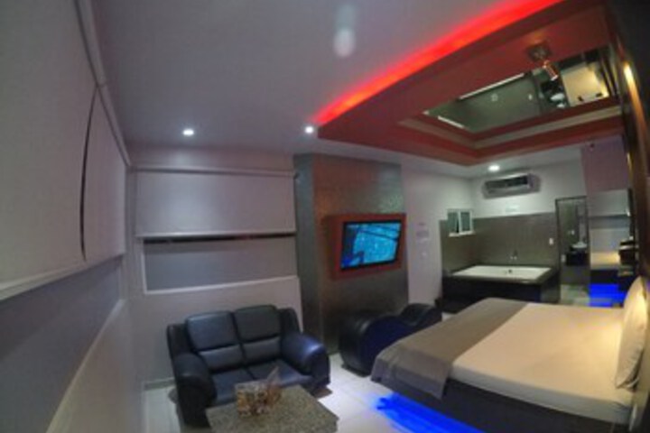 Room 38 of 78