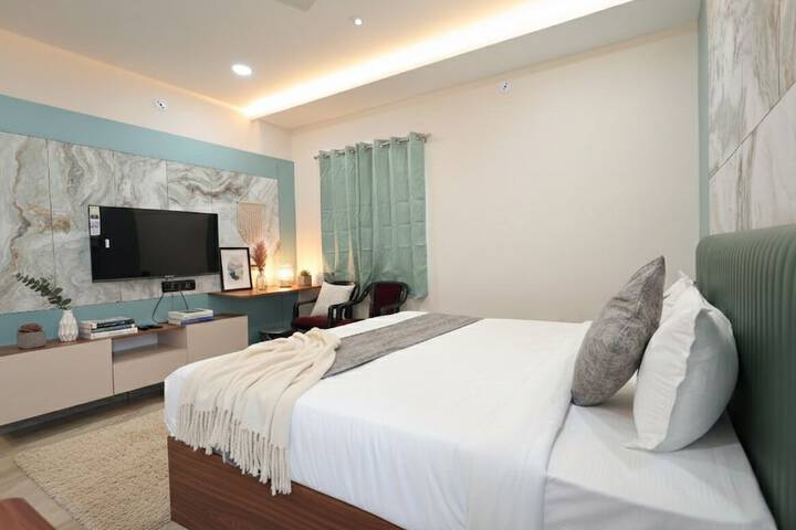 Room 15 of 42