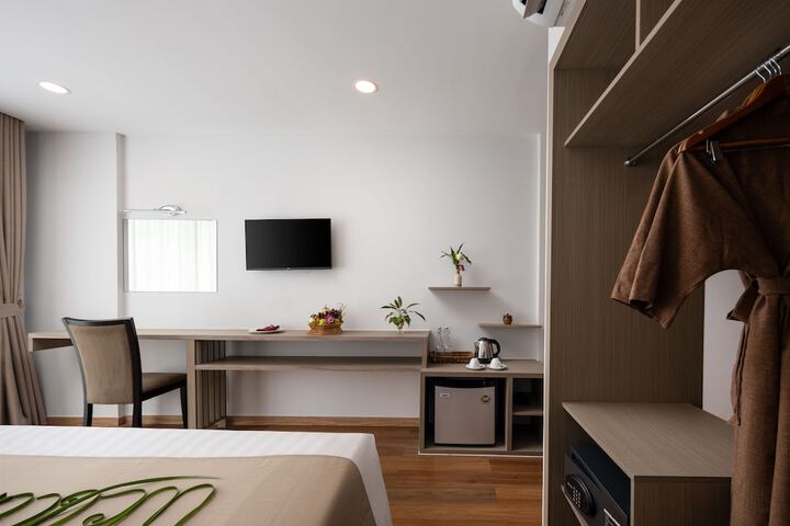 Room 17 of 57