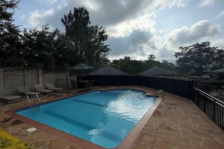 Pool 17 of 36