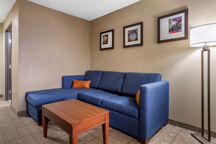 Room 8 of 47
