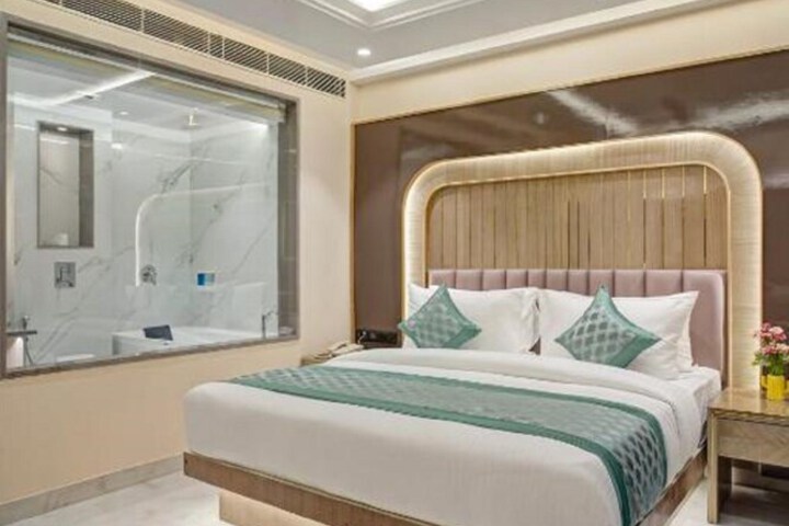Room 27 of 75