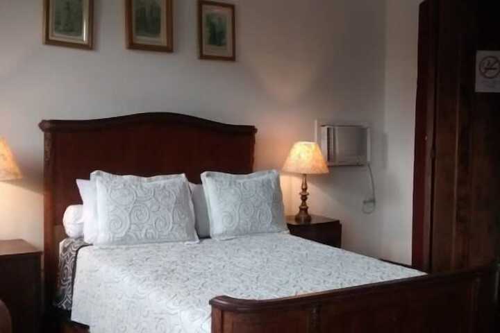 Room 43 of 124