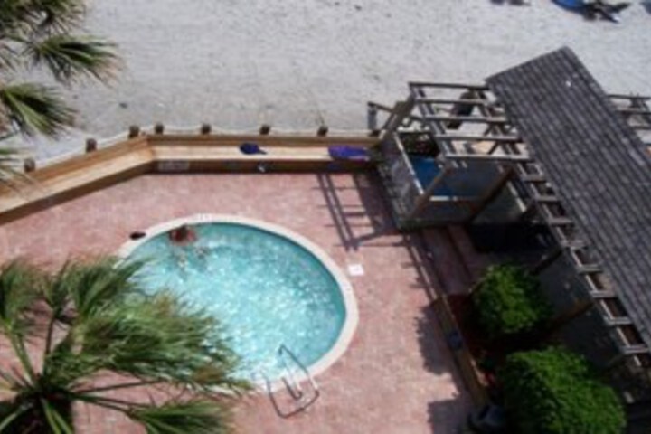 Pool 16 of 25