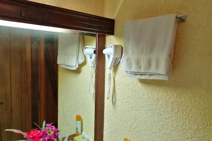 Room 14 of 60