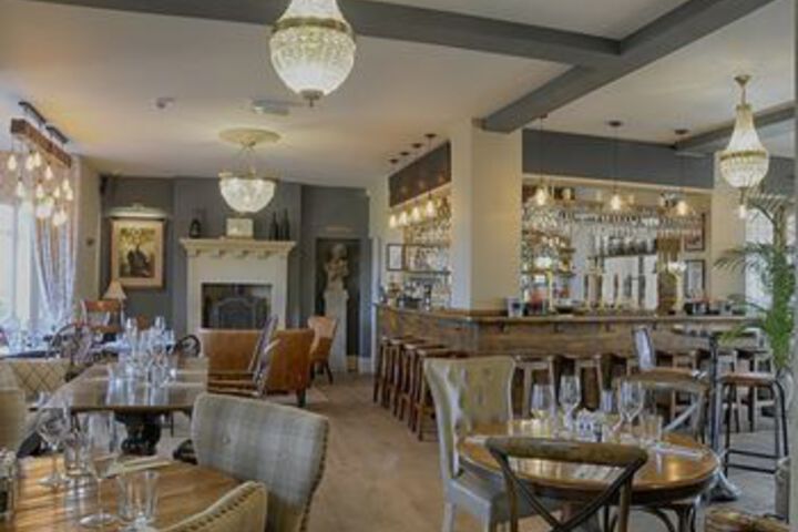 THE DOG INN