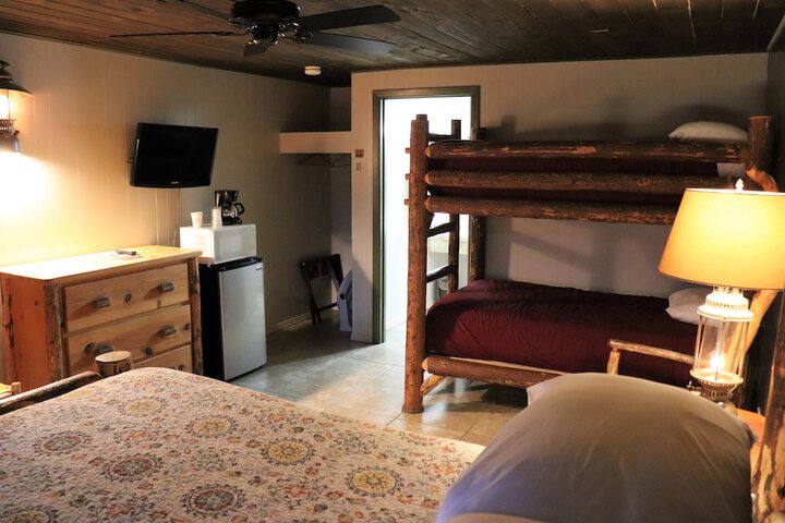 Room 102 of 504