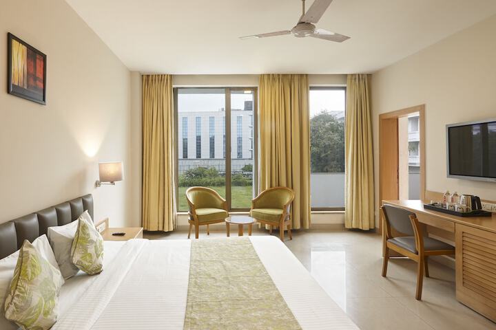 Room 10 of 45