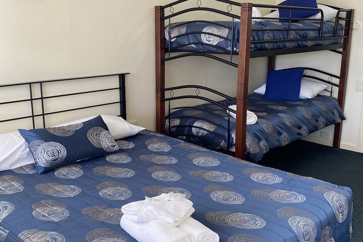 Room 6 of 48