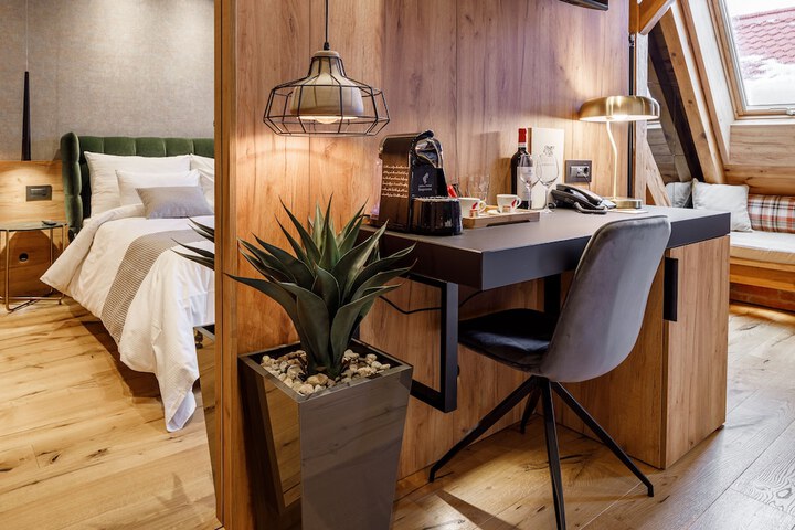 Room 20 of 50