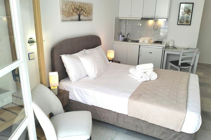 Room 7 of 38