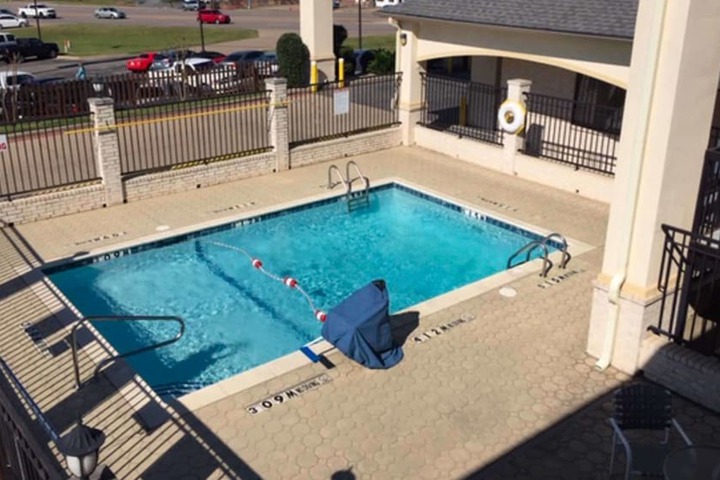 Property Grounds 31 of 33