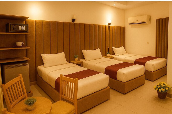 Room 4 of 7