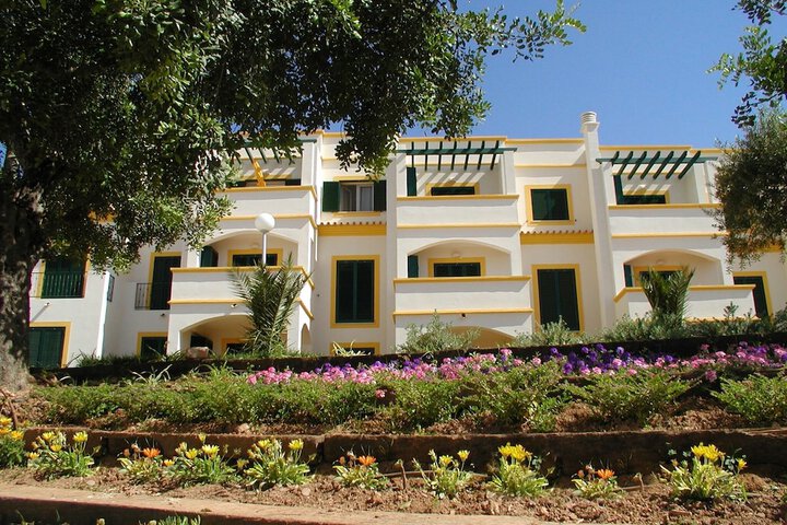 Hotel 53 of 60
