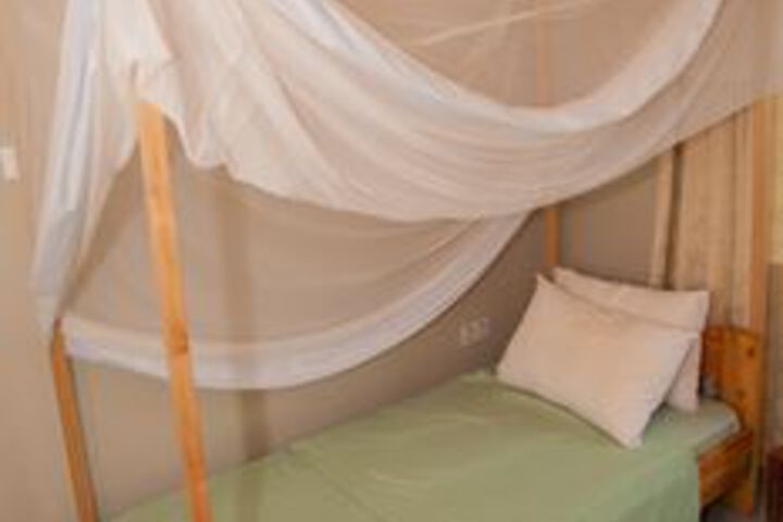 Room 14 of 24