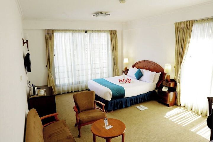 Room 16 of 25