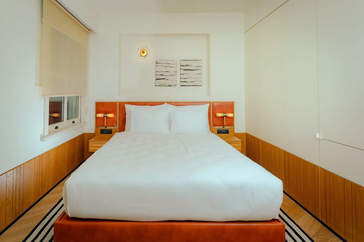 Room 43 of 113
