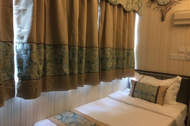 Room 21 of 52