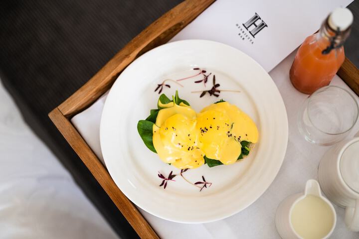 Breakfast/Coffee Service 99 of 152