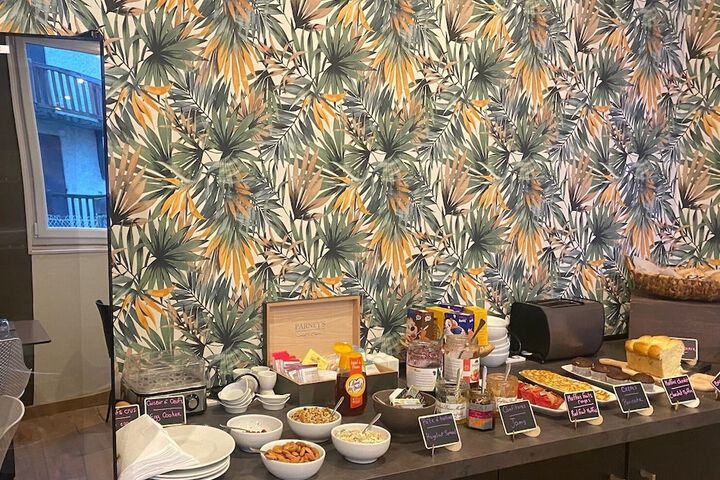 Dining 52 of 63