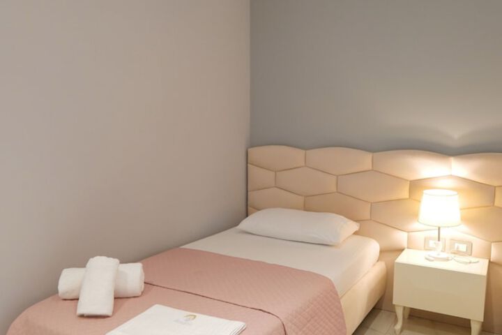 Room 21 of 85