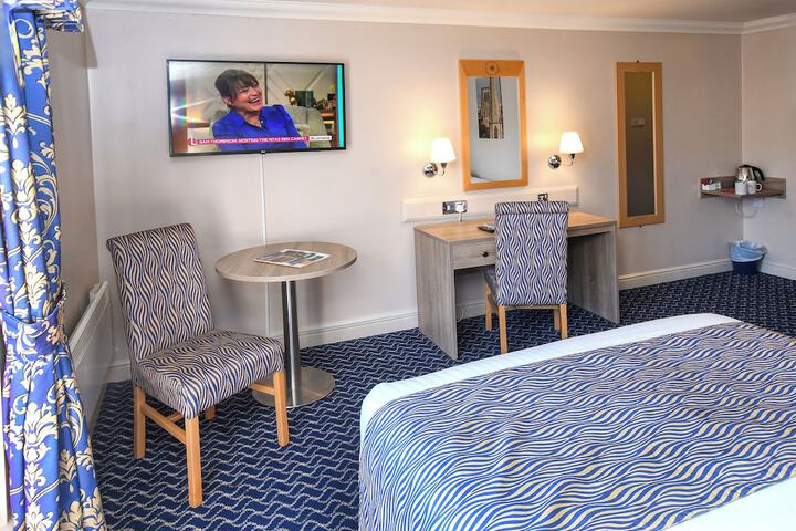 Room 22 of 216