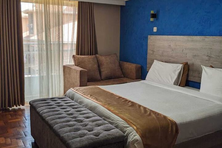 Room 35 of 56