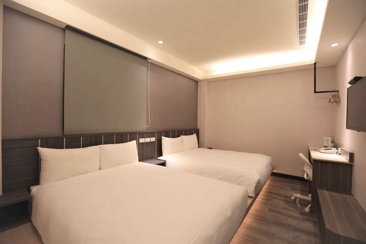 Room 46 of 79