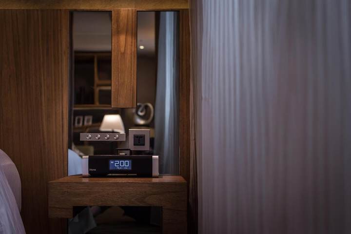 Room 32 of 88