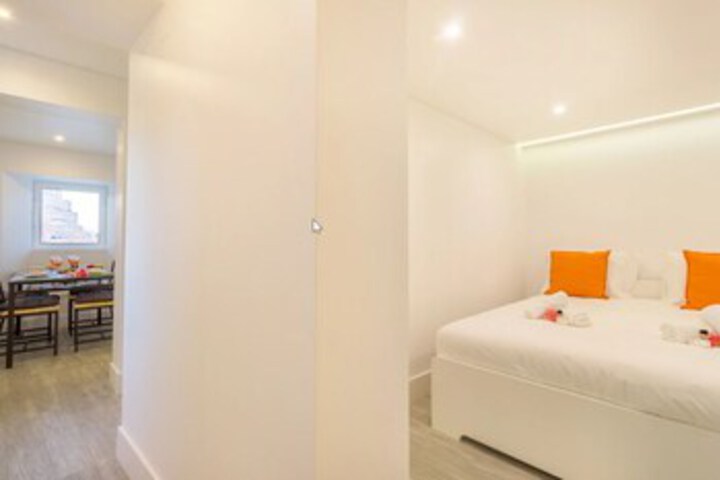 Room 14 of 14
