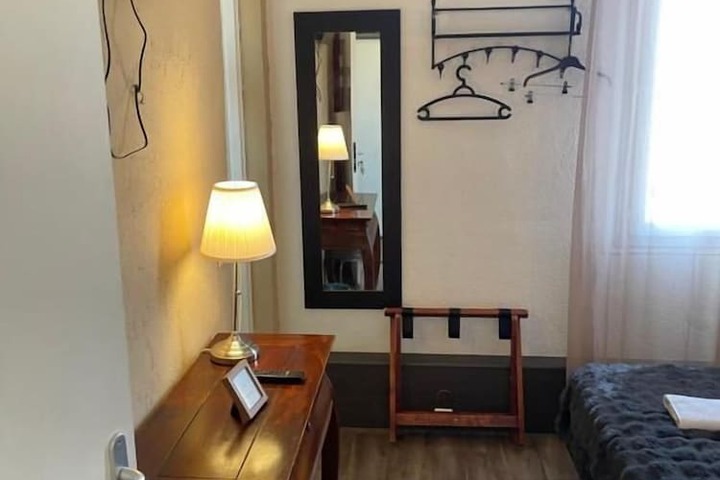 Room 19 of 87