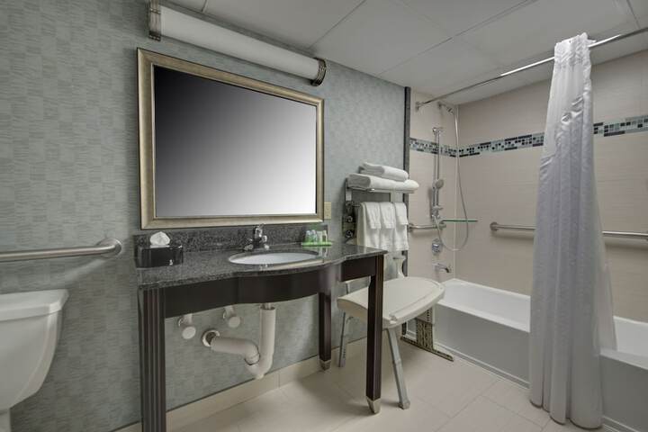 Room 14 of 49
