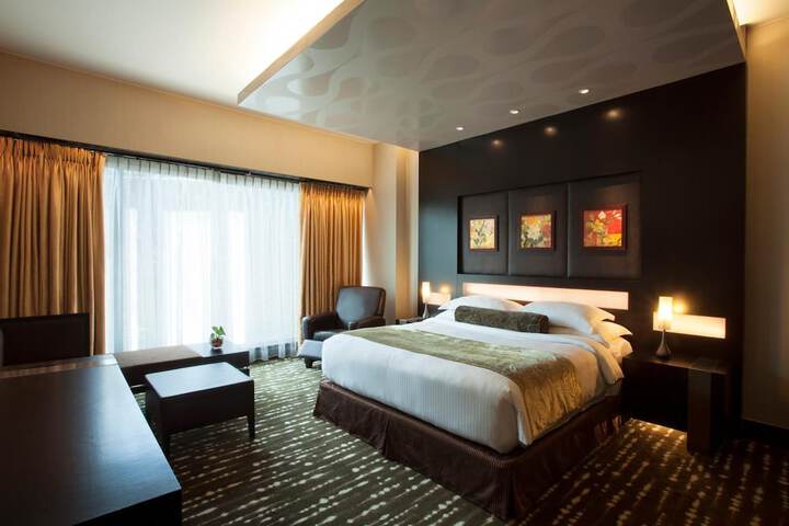 Room 6 of 55