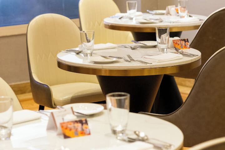 Dining 76 of 108