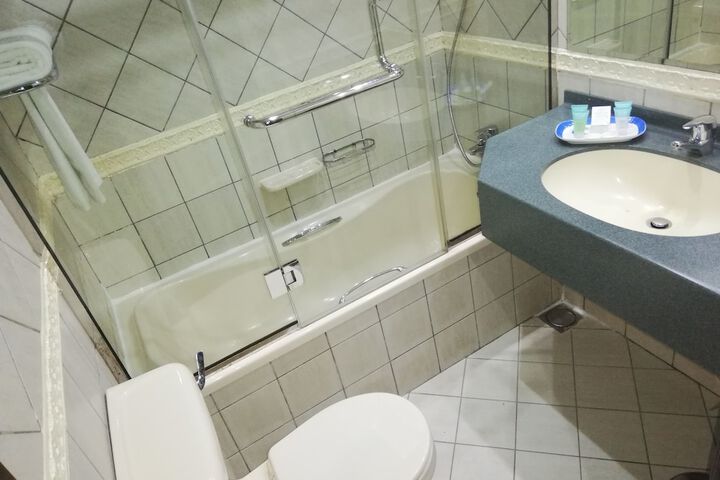 Clean Restrooms
